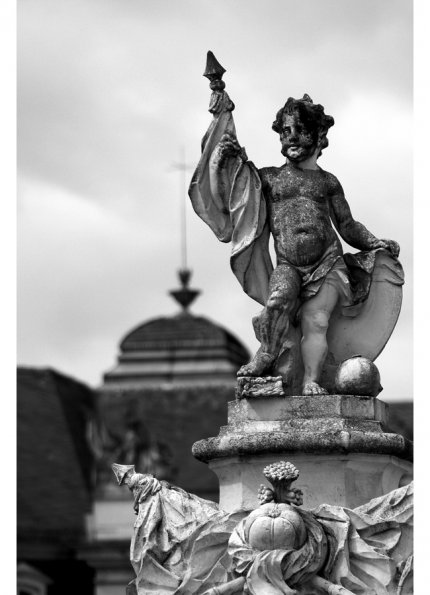 Statue